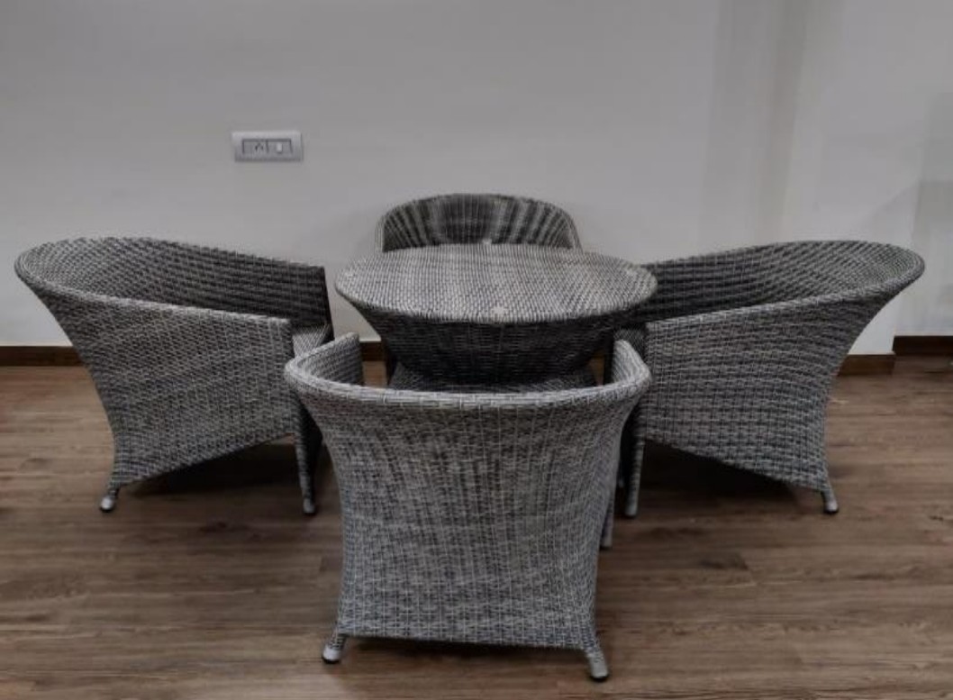 Metta India Outdoor Garden Dining Set D-15 (1+4 Configuration)